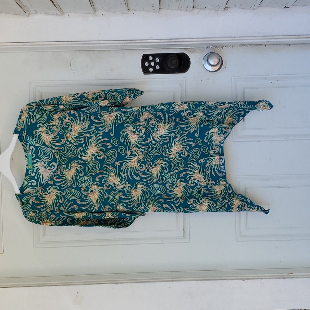 3/$30 Santosha Short Sleeve Summer Top